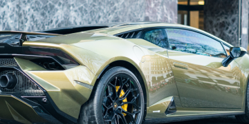 2024년 최고의 슈퍼카 10대 Logo