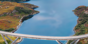 이 유럽 로드 트립이 가장 전설적인 이유 Logo