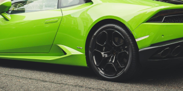 슈퍼카 보험 비용 가이드: 알아야 할 모든 것 Logo