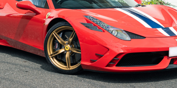 최초의 슈퍼카는 무엇이었을까? Logo