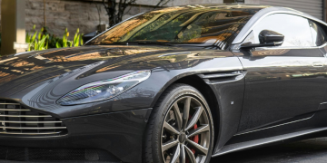 로드 트립에 가장 적합한 자동차는 무엇인가요? Logo